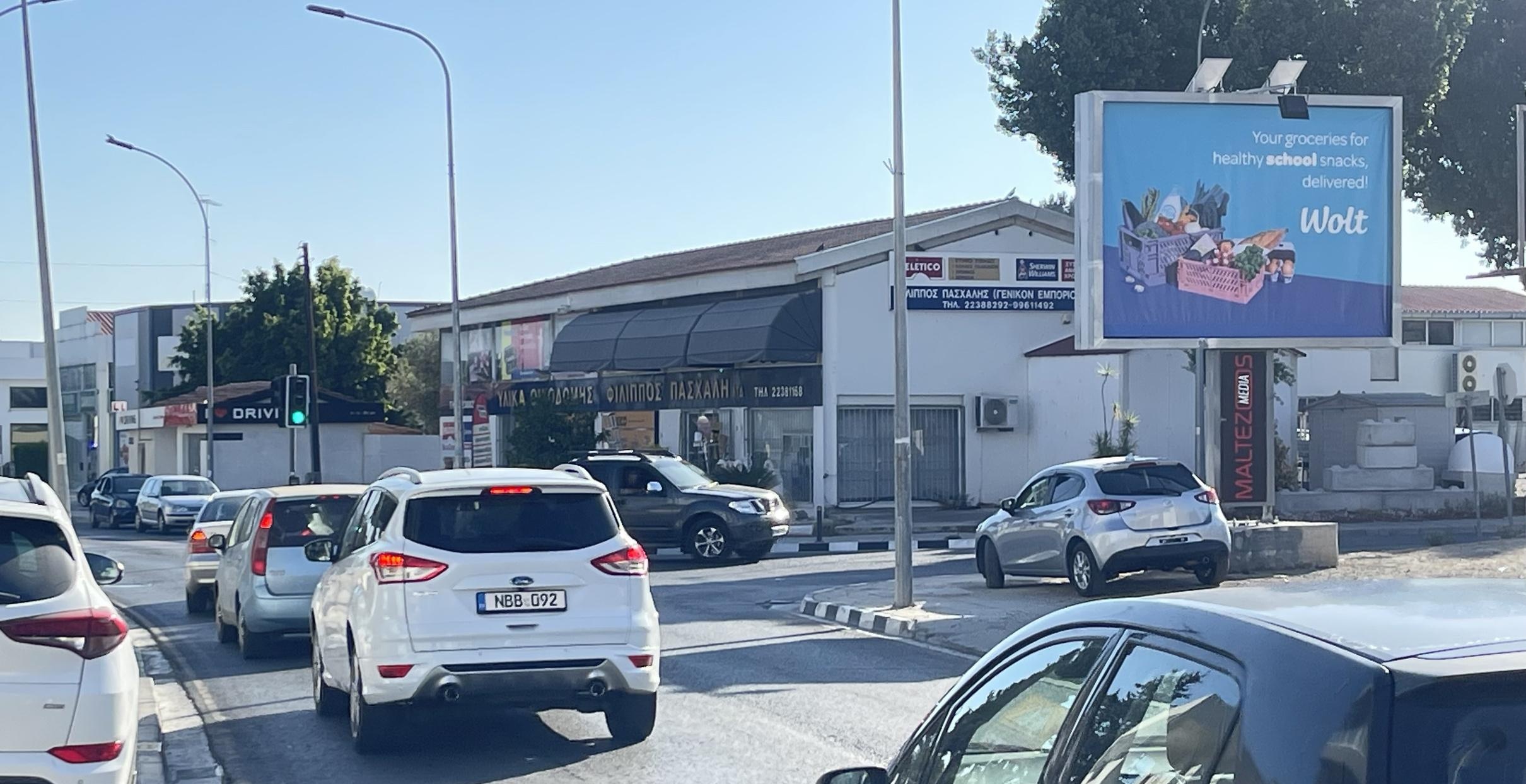 Lakatamia, Arch. Makariou Avenue towards Nicosia (right)